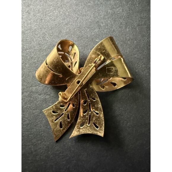 Vintage Bow Rhinestone Brooch Scarf Pin Gold Tone Open Work Cocktail Career - Picture 4 of 5